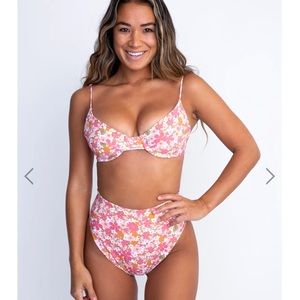BNWT SKATIE bikini pacific beach